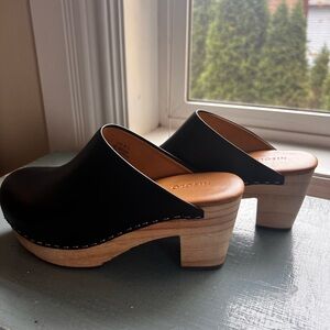 Stylish Black Clogs by
